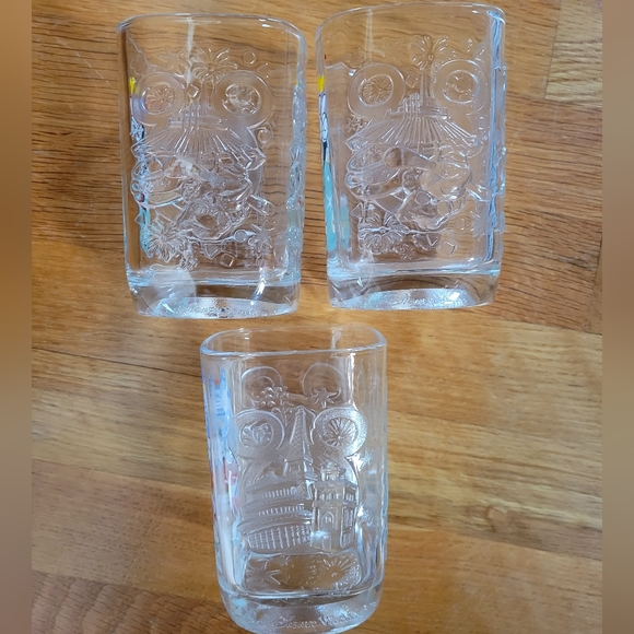 McDonald's Disney 2000 Commerative Glasses 3 Mickey Mouse Glasses Total - Picture 4 of 6